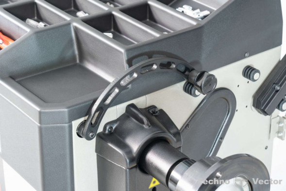 IPRO BM4 балансировочный станок